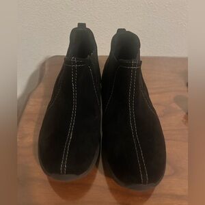 Used Earth Origins ankle boots
